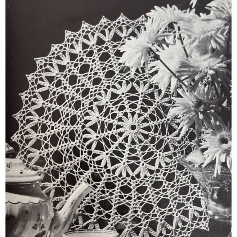 Vintage 1950's Crochet Knit Doily Pattern EASTER CROCUS Tatted 14”
